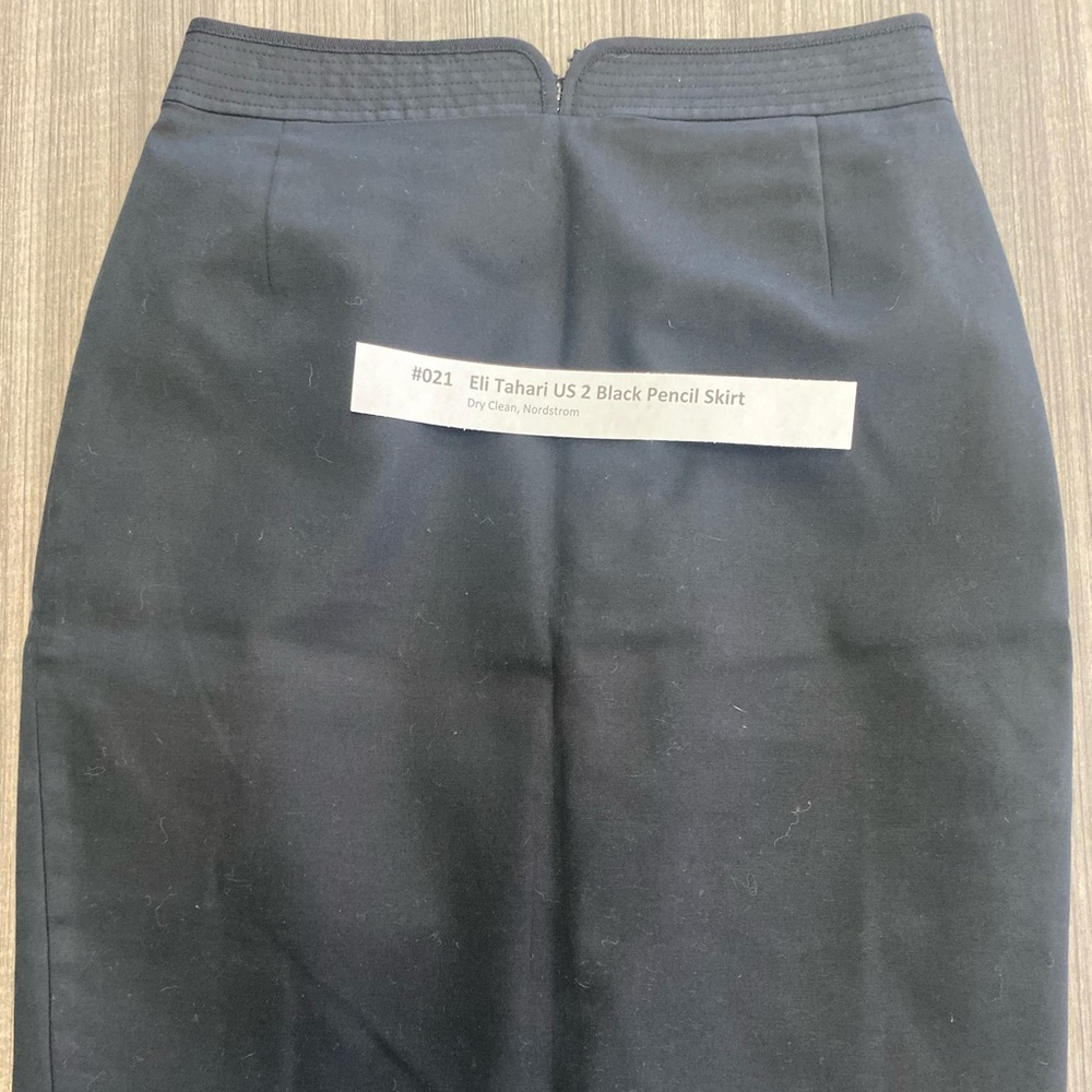 Elie Tahari skirt
